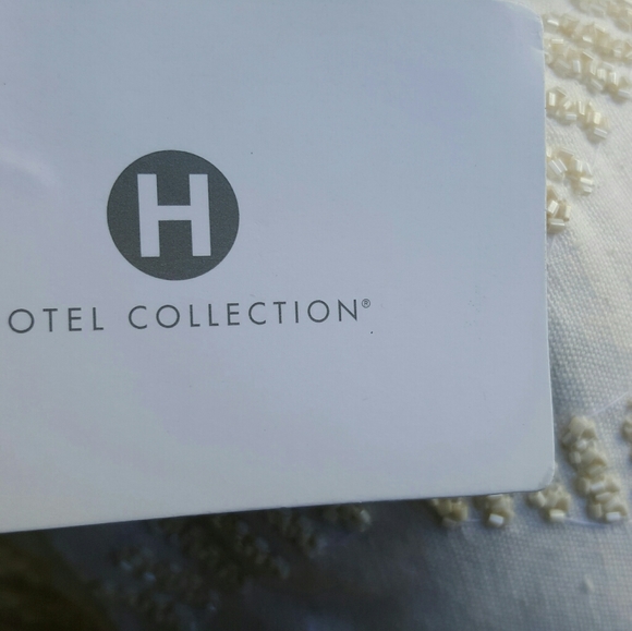 Hotel Collection Honeycomb 14" x 24" Decorative Pi - Picture 5 of 5